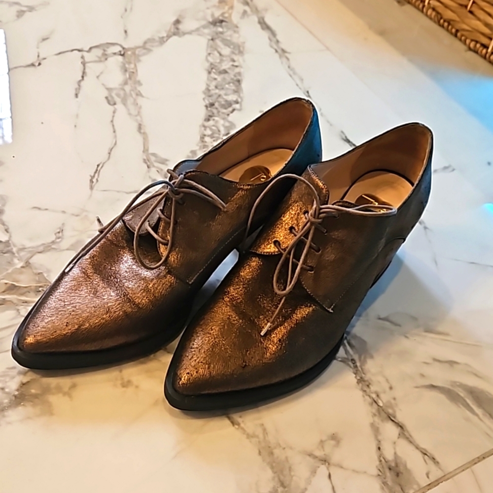 To Be Shoes, Size 9